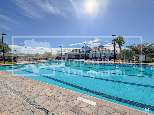 Building Photo - 6720 Great Bear Dr