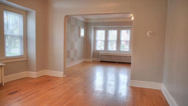 Primary Photo - 2979 N Murray Ave