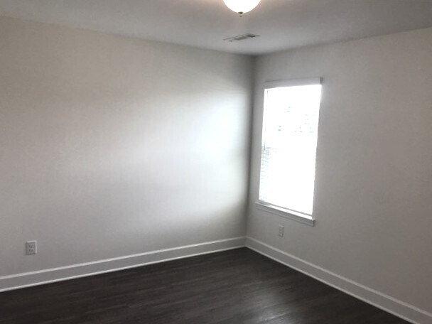 Building Photo - 5262 Lake Maxwell Dr