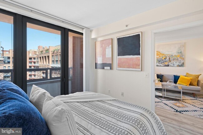 Building Photo - 631 D St NW