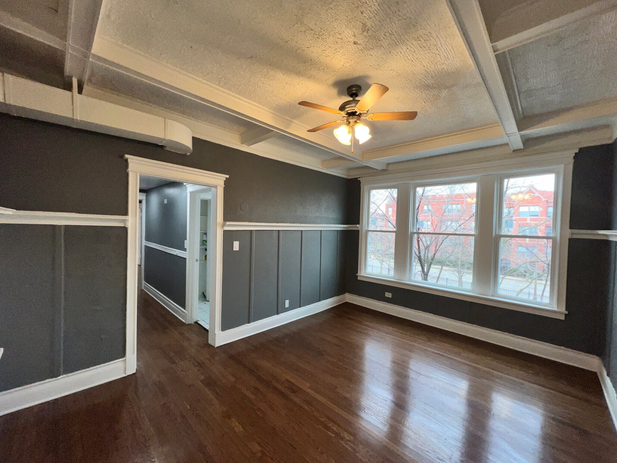 Building Photo - 5909 S Calumet Ave