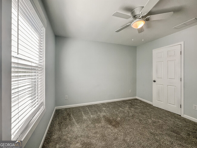Building Photo - 3618 Griffin Dr