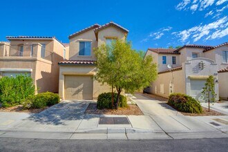 Building Photo - BEAUTIFUL 2 STORY SINGLE FAMILY HOME WITH ...