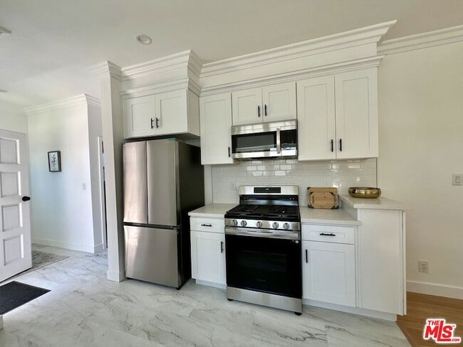 Building Photo - 4526 St Elmo Dr