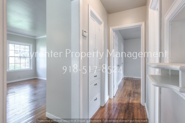 Building Photo - 2 Bed | 1 Bath in Tulsa!