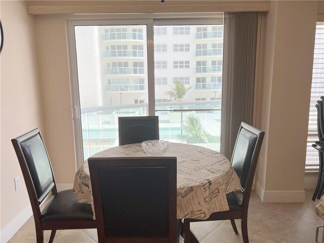 Building Photo - 3400 Galt Ocean Dr