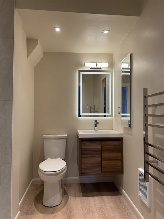 Building Photo - 33 Lothrop St