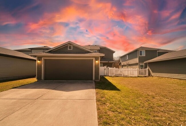 Building Photo - NEW MANAGEMENT IN ROUND ROCK TX!!!!!