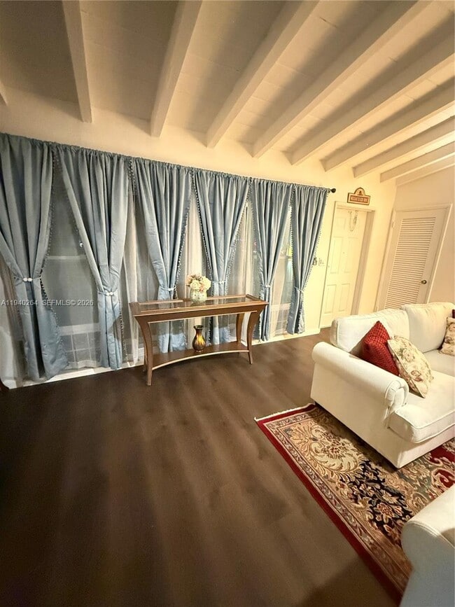 Building Photo - 2036 NE 21st Ave