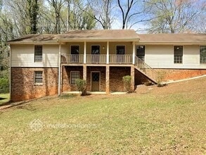 Building Photo - 5491 Four Winds Dr SW