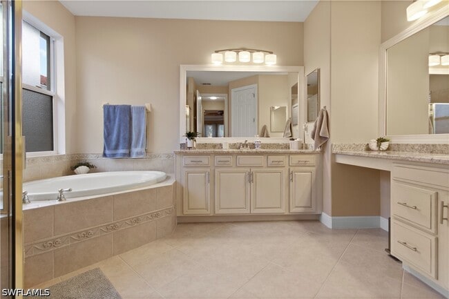 Building Photo - 8792 Largo Mar Dr