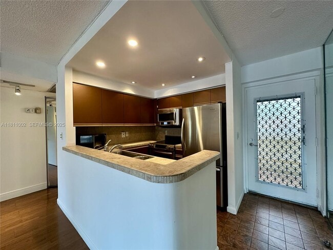 Building Photo - 3545 NE 167th St