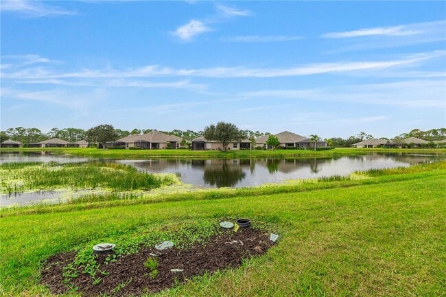 Building Photo - 3533 Lakewood Blvd