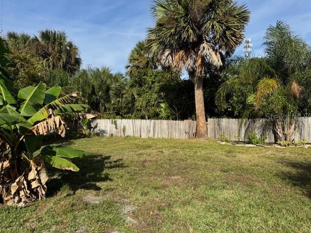 Building Photo - 7 Deerwood St