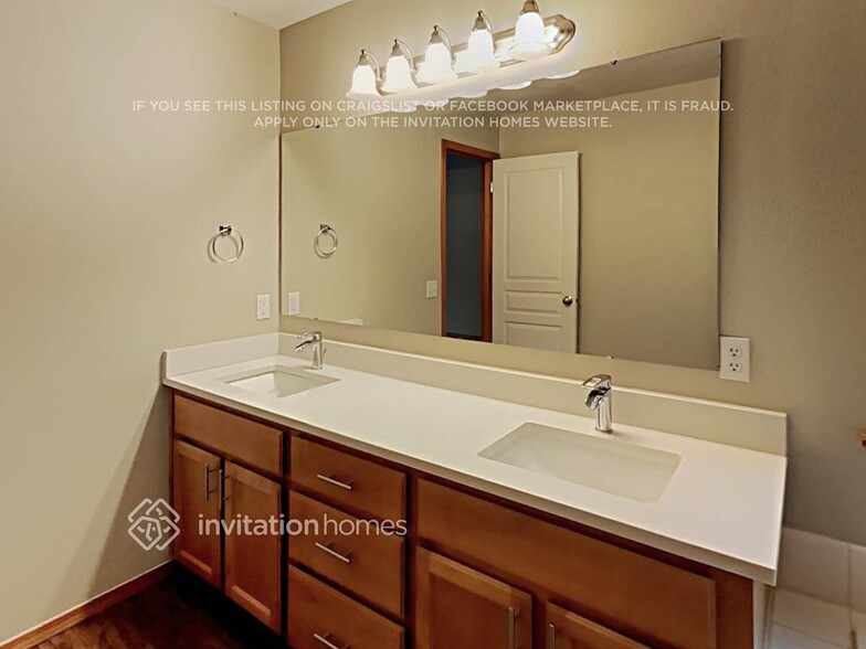 Building Photo - 18011 17th Ave Ct E
