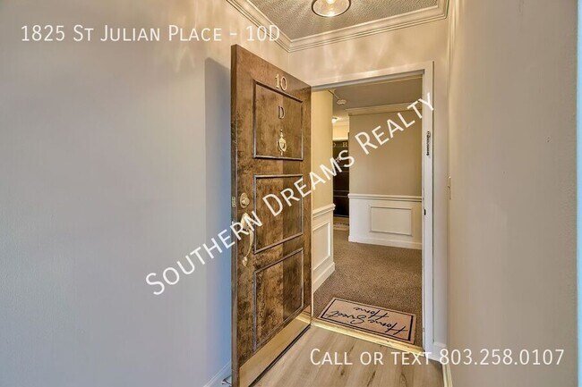 Building Photo - 1825 St Julian Pl
