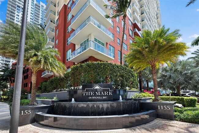 Building Photo - 1155 Brickell Bay Dr