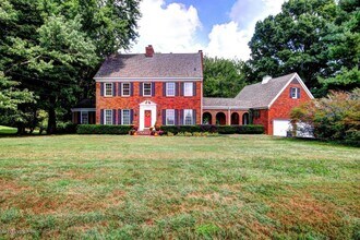 Building Photo - 11207 Seatonville Rd