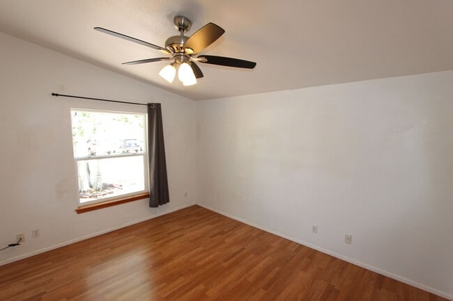 Building Photo - Bright 3-Bedroom Home with Fenced Yard + Detached 2-Car Garage