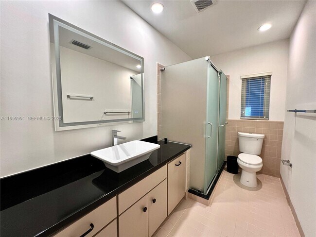 Building Photo - 4350 Palmarito St