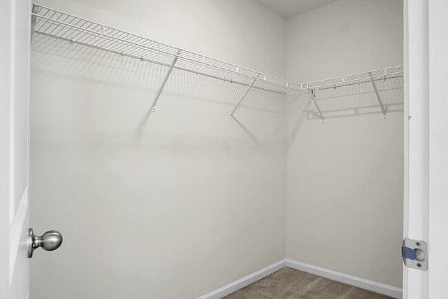 Building Photo - Beautiful 3 Bedroom, 2.5 Bath-Monks Corner...