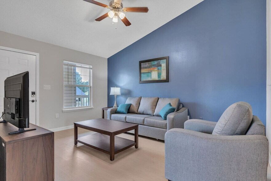 Building Photo - 3507 Carlson Bay Ct