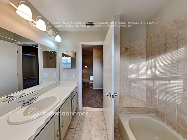 Building Photo - 1904 Paddock Dr