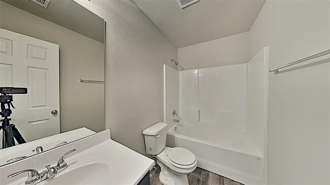 Building Photo - 10001 Ruger Rd