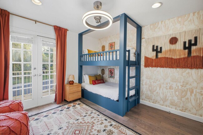 Building Photo - 2915 Quail Oak St