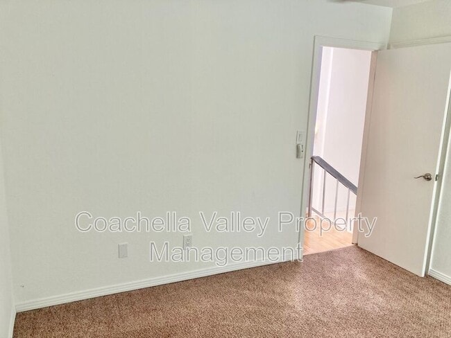 Building Photo - 45406 Driftwood Dr