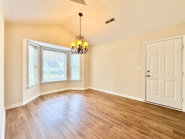 Building Photo - 3529 Bent Trace Dr