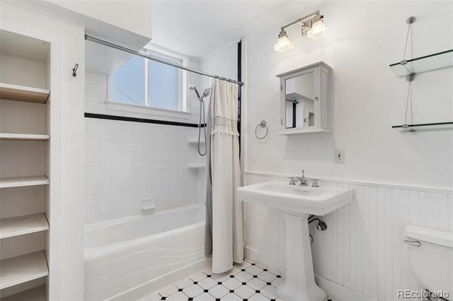 Building Photo - 48 Lincoln Ave