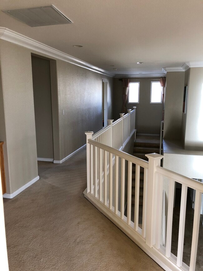 Building Photo - 3549 Headwater Dr
