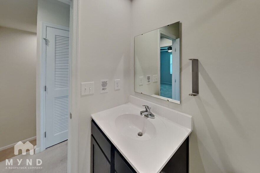 Building Photo - 2409 Fathom Wy
