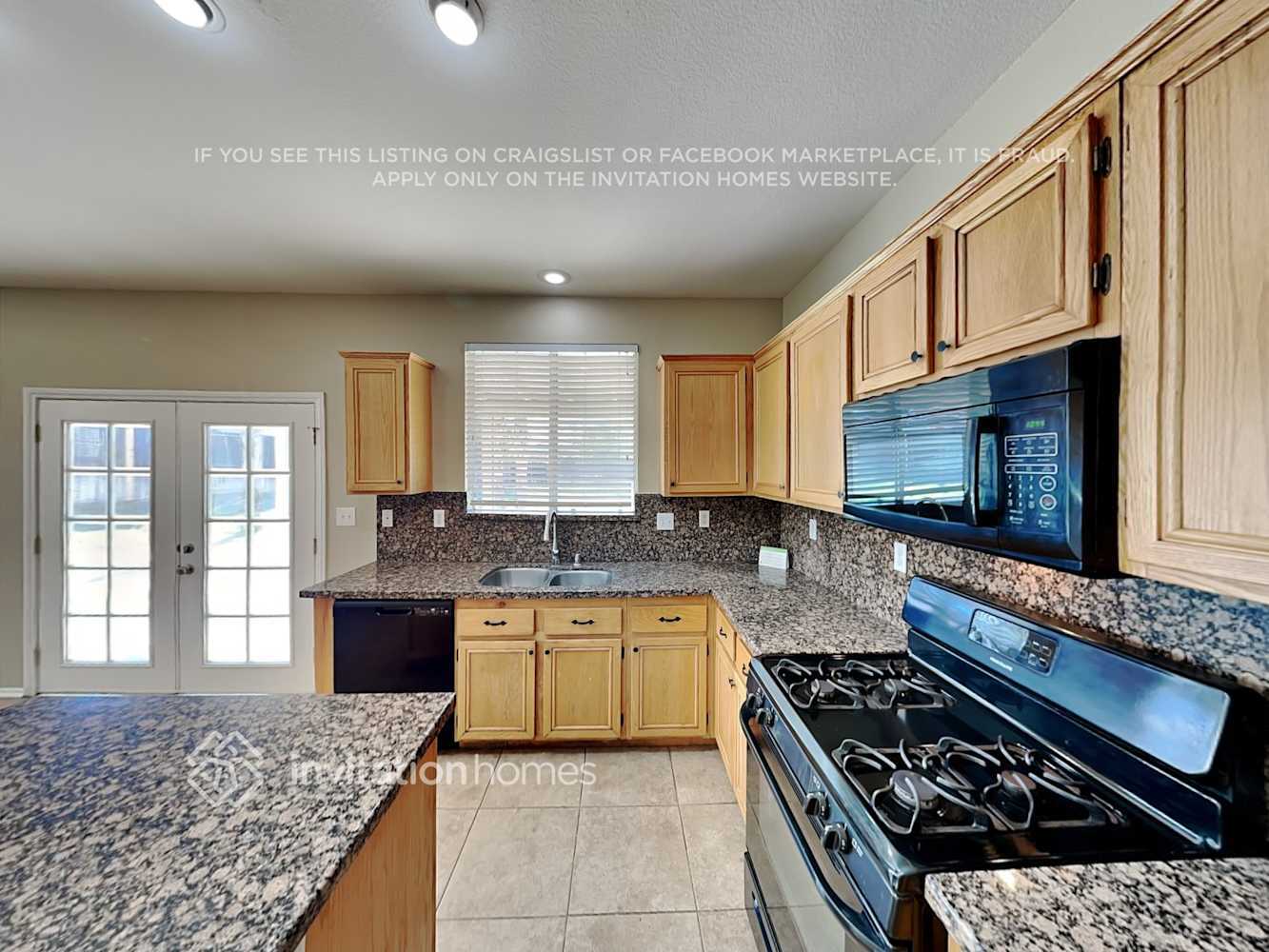 Building Photo - 43825 Tiber St