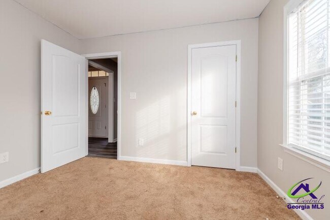 Building Photo - 115 Gailey Ct