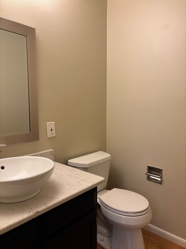 Building Photo - Large 3 bedroom, 2.5 bath townhome with 2-car garage!