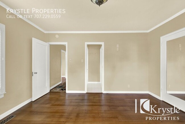 Building Photo - 110 Camino Alto