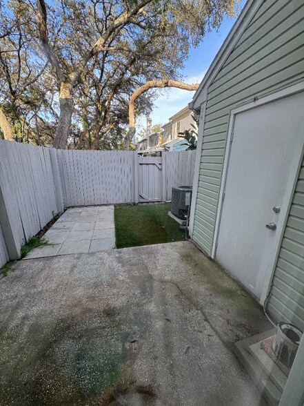 Building Photo - 11309 Stratton Park Dr