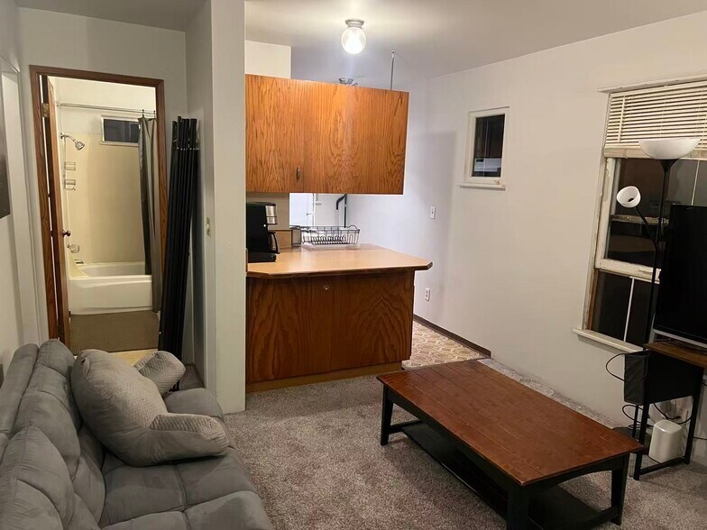 Primary Photo - 322 Avenue A