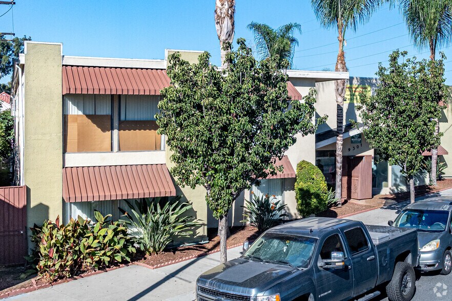 Primary Photo - 9301 Atlantic Ave