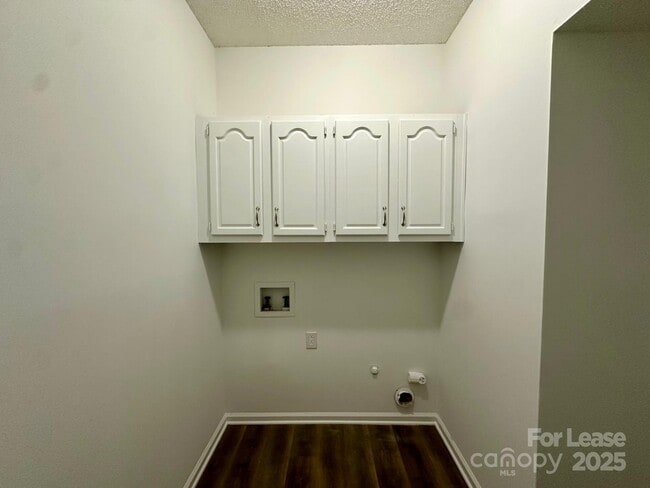 Building Photo - 13809 Stephendale Dr