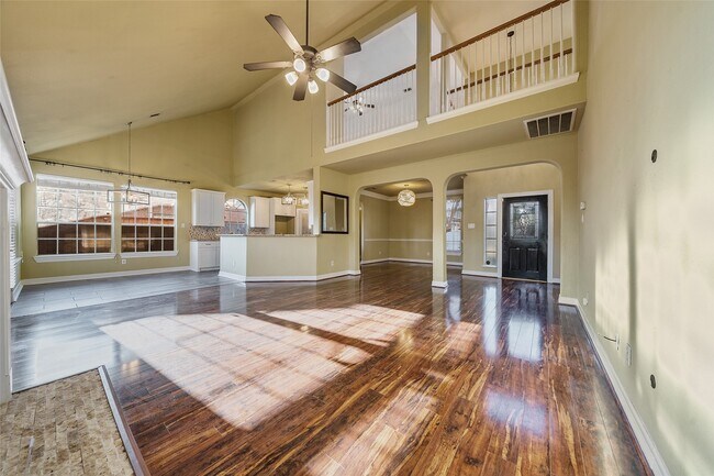 Building Photo - 3403 Hickory Creek Dr