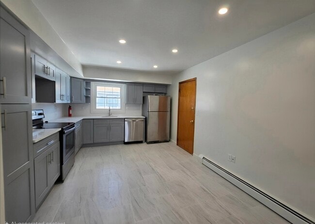 Building Photo - 295 Paulanne Terrace