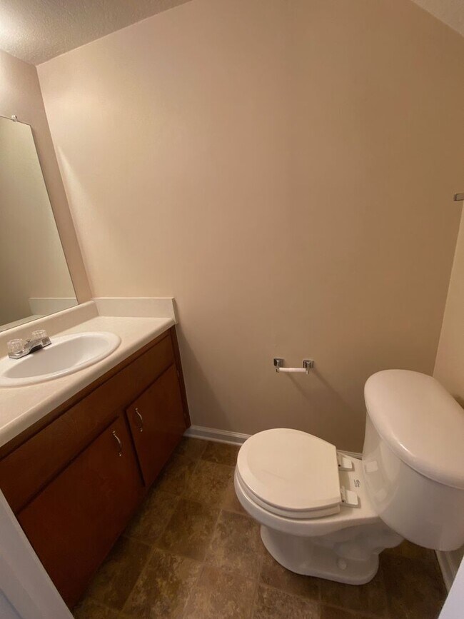 Building Photo - 512 Patriot Park Ct