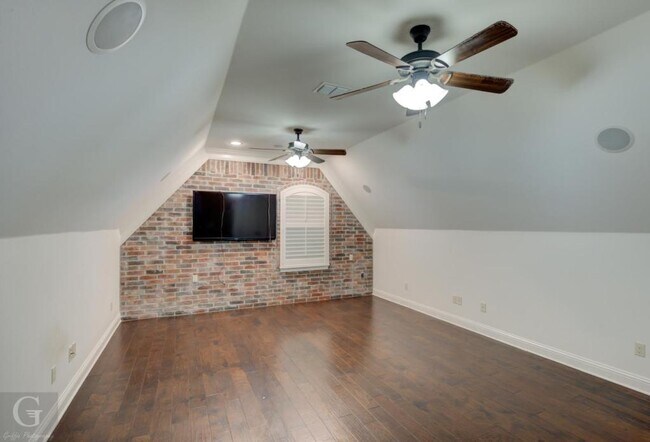 Building Photo - 433 Tupelo Dr
