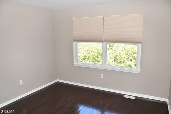 Building Photo - 125 Springhill Dr