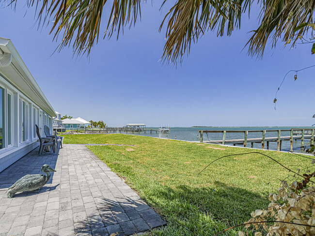 Building Photo - 13630 N Indian River Dr