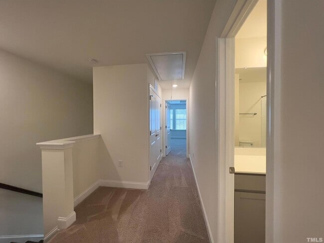 Building Photo - 2007 Nandina Trl