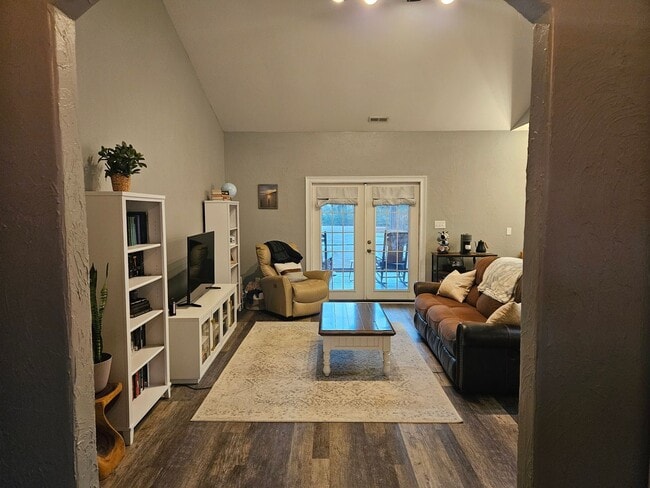 Building Photo - 3 Bedroom 2 Bath unfurnished home located in Sneads Ferry